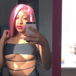 Meet your Posher, Alexis